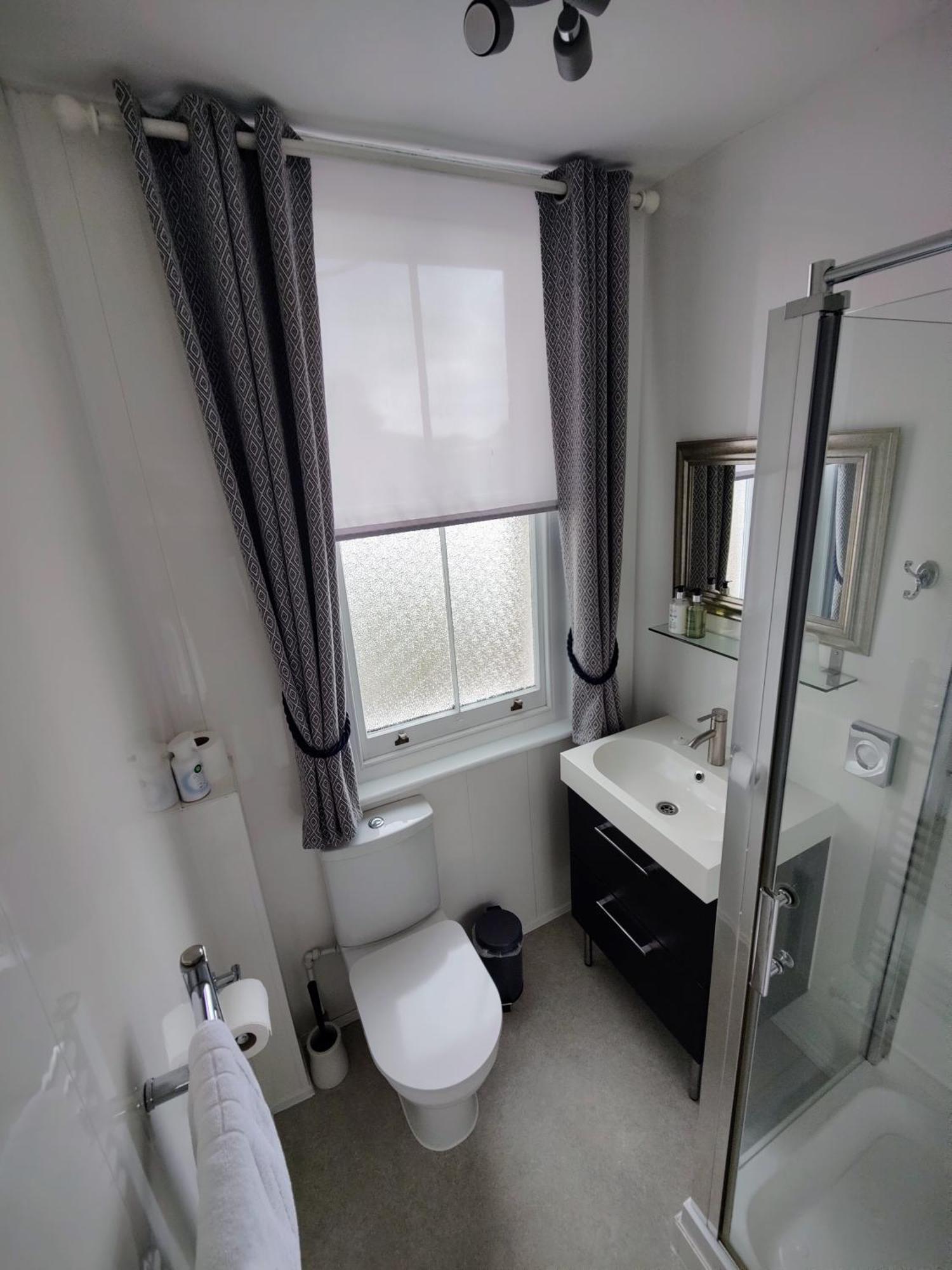 Standard Twin Room,1646411550:JPEG